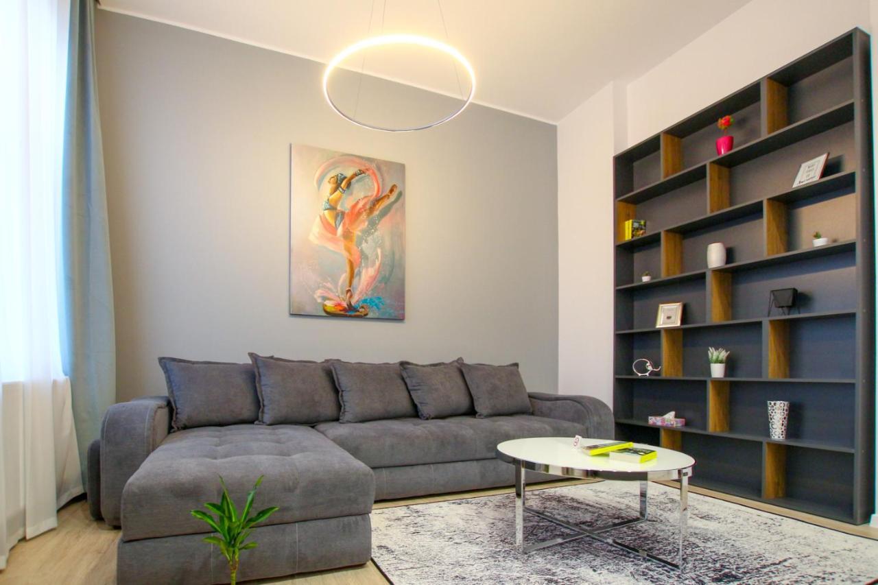 Mianelly Center Apartment Constanta Exterior photo